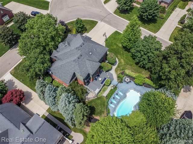 4488 Philip, Commerce Twp, MI 48382