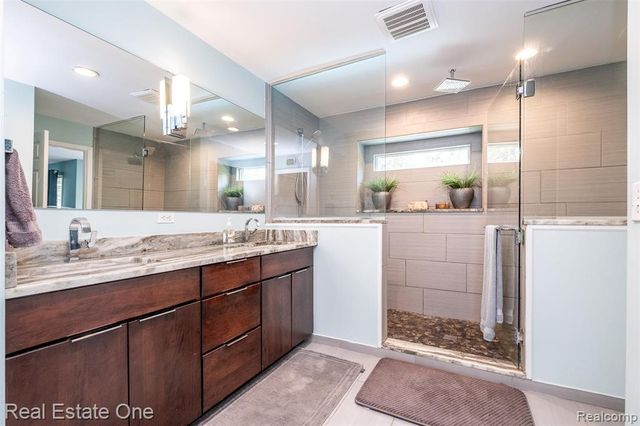 4488 Philip, Commerce Twp, MI 48382