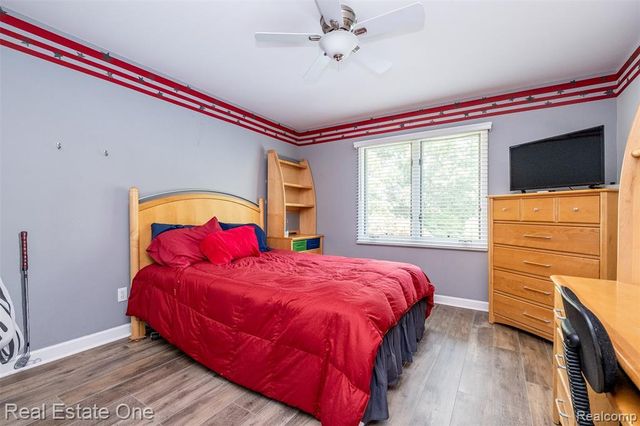 4488 Philip, Commerce Twp, MI 48382