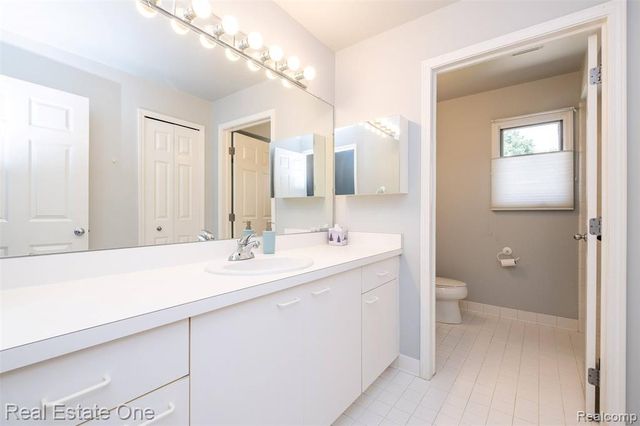 4488 Philip, Commerce Twp, MI 48382