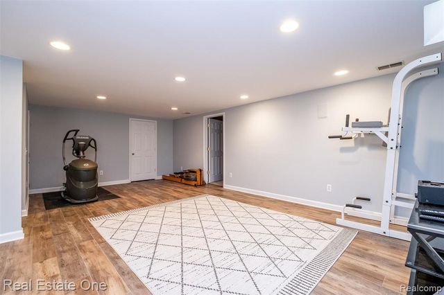 4488 Philip, Commerce Twp, MI 48382