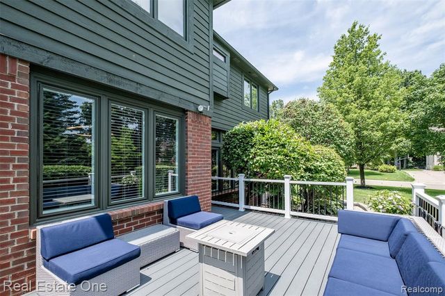 4488 Philip, Commerce Twp, MI 48382