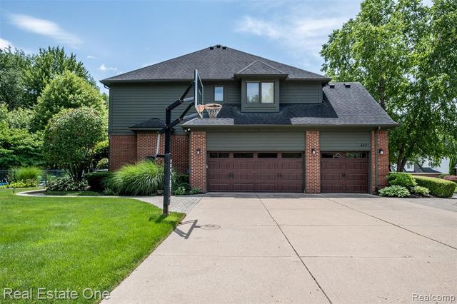 4488 Philip, Commerce Twp, MI 48382