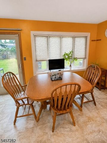 417 Madison Ave, Monroe Twp., NJ 08831