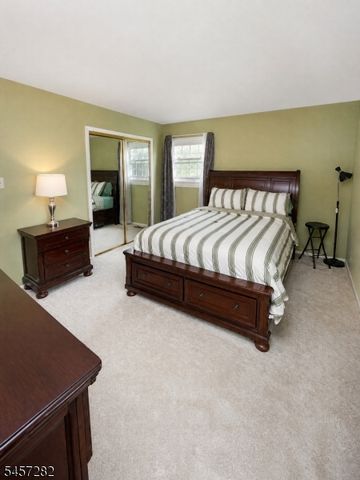 417 Madison Ave, Monroe Twp., NJ 08831