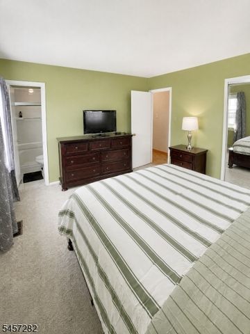 417 Madison Ave, Monroe Twp., NJ 08831