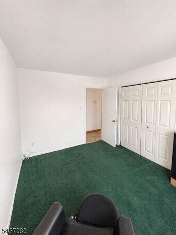 417 Madison Ave, Monroe Twp., NJ 08831