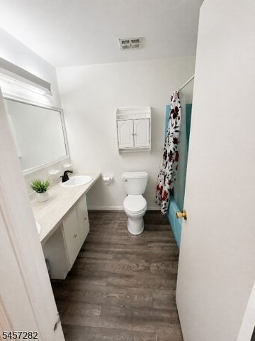 417 Madison Ave, Monroe Twp., NJ 08831