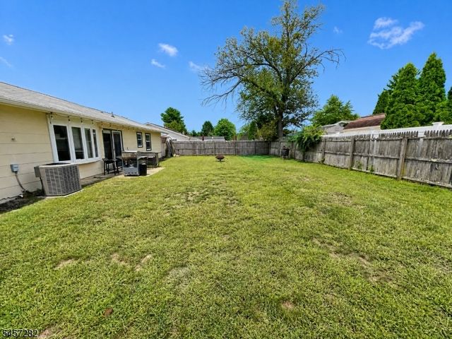 417 Madison Ave, Monroe Twp., NJ 08831
