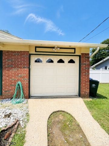 417 Madison Ave, Monroe Twp., NJ 08831