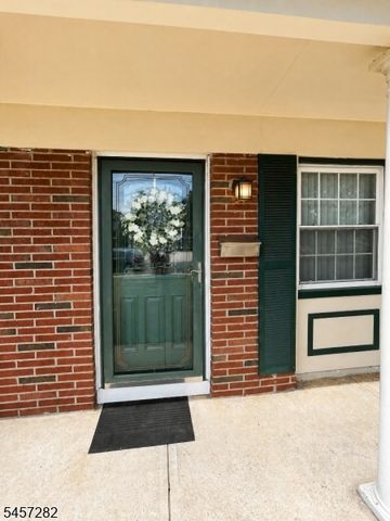 417 Madison Ave, Monroe Twp., NJ 08831