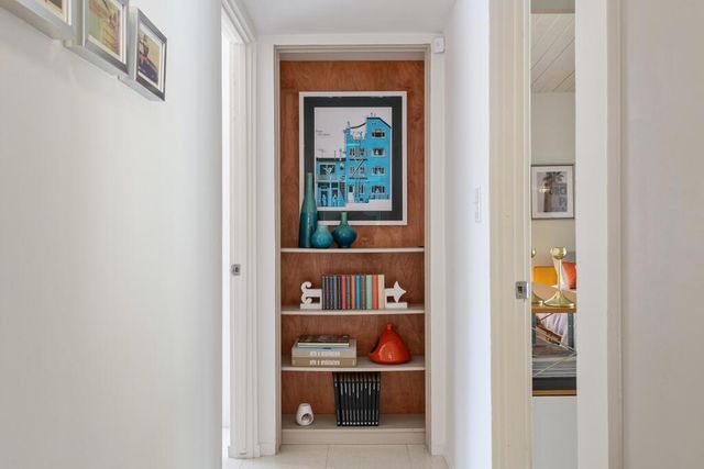 282 N Orchid Tree Lane, Palm Springs, CA 92262