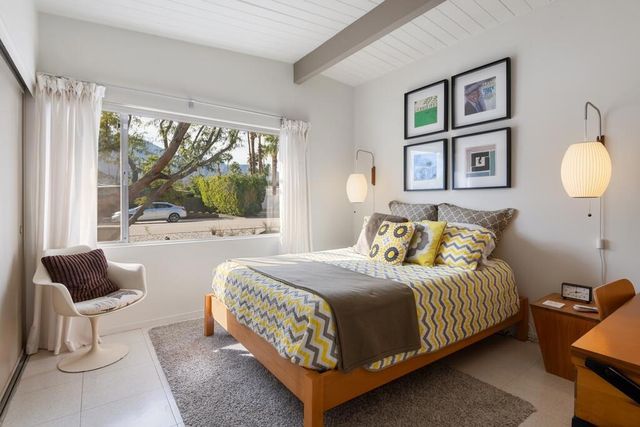 282 N Orchid Tree Lane, Palm Springs, CA 92262