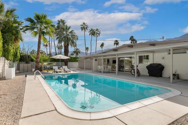 282 N Orchid Tree Lane, Palm Springs, CA 92262