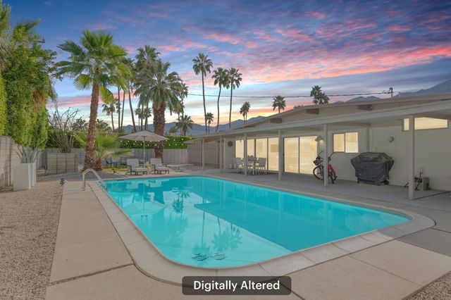 282 N Orchid Tree Lane, Palm Springs, CA 92262