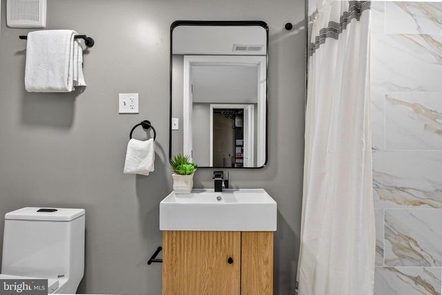 2657 PARK HEIGHTS TER, Baltimore, MD 21215