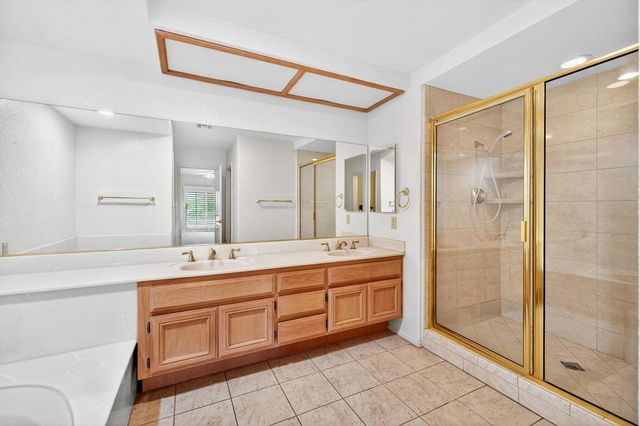 48131 Via Hermosa, La Quinta, CA 92253