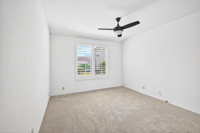 48131 Via Hermosa, La Quinta, CA 92253