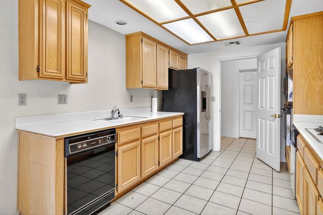 48131 Via Hermosa, La Quinta, CA 92253