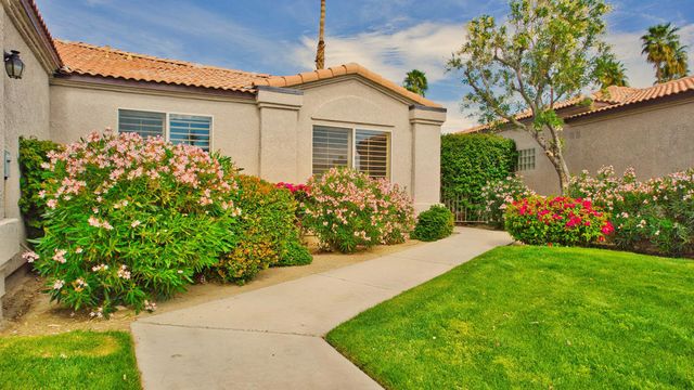 48131 Via Hermosa, La Quinta, CA 92253