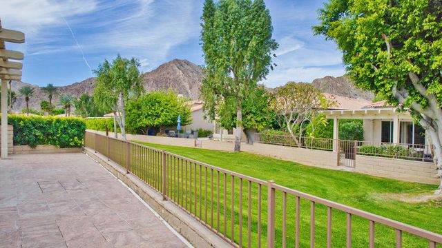 48131 Via Hermosa, La Quinta, CA 92253