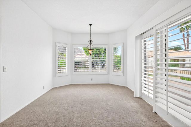 48131 Via Hermosa, La Quinta, CA 92253