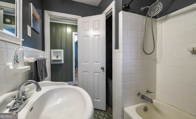 209 Hill Drive, Carrollton, GA 30117