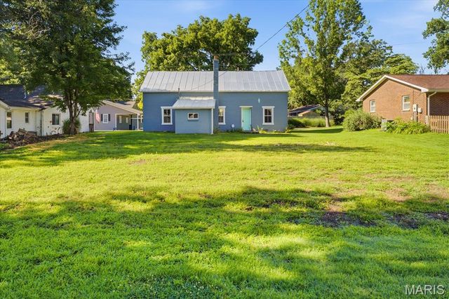 509 W Elm Street, Millstadt, IL 62260