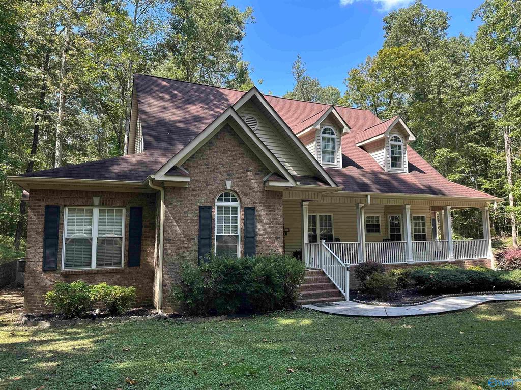 252 Cranbrook Drive, New Market, AL 35761
