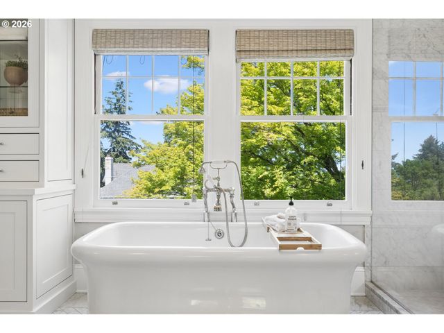 1808 Sw Laurel St, Portland, OR 97201