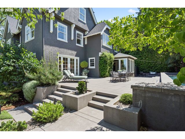1808 Sw Laurel St, Portland, OR 97201