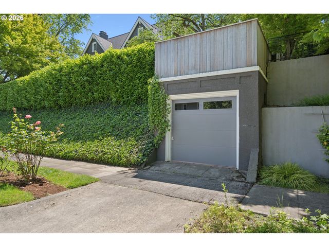 1808 Sw Laurel St, Portland, OR 97201
