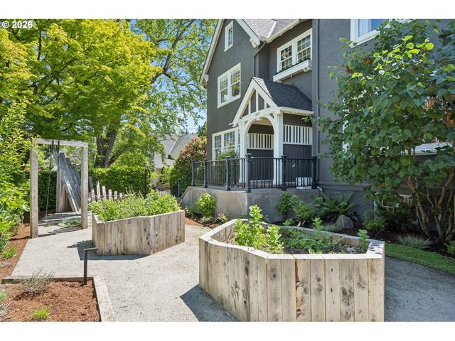 1808 Sw Laurel St, Portland, OR 97201
