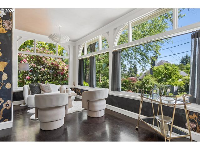 1808 Sw Laurel St, Portland, OR 97201