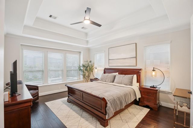 2333 Shallow Creek Lane, Friendswood, TX 77546