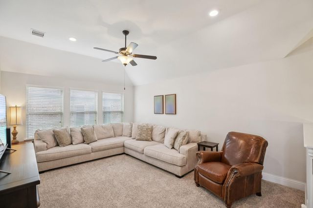 2333 Shallow Creek Lane, Friendswood, TX 77546