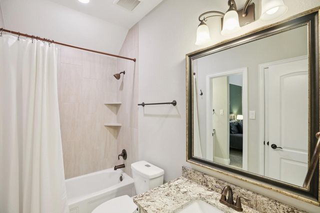 2333 Shallow Creek Lane, Friendswood, TX 77546