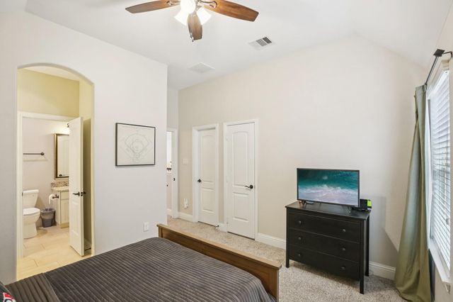 2333 Shallow Creek Lane, Friendswood, TX 77546