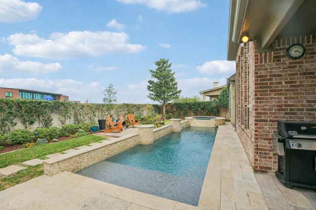 2333 Shallow Creek Lane, Friendswood, TX 77546