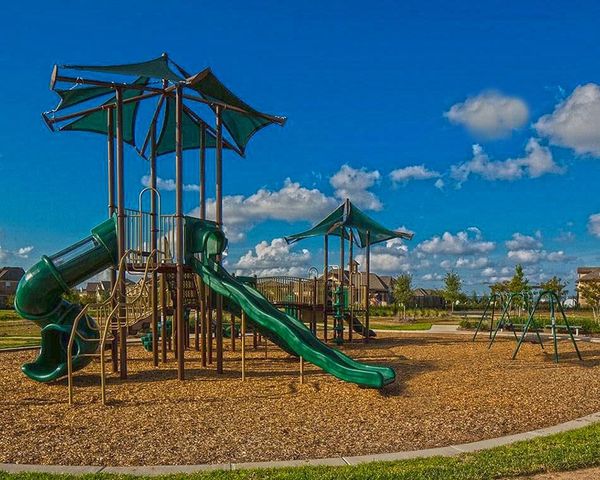 2333 Shallow Creek Lane, Friendswood, TX 77546