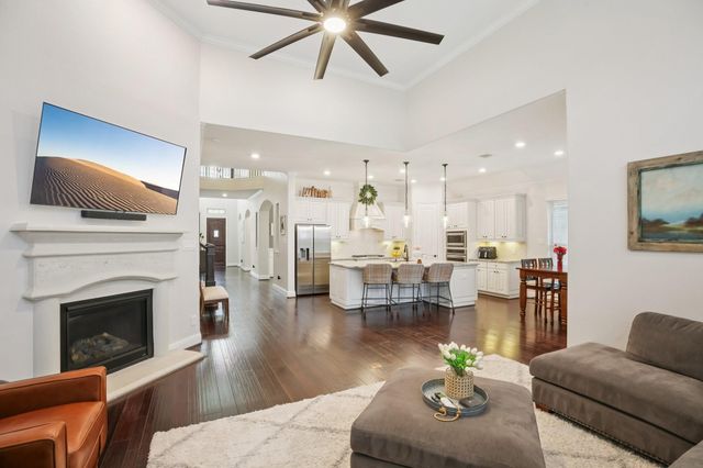 2333 Shallow Creek Lane, Friendswood, TX 77546