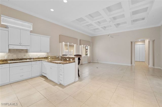 798 97th AVE N, Naples, FL 34108