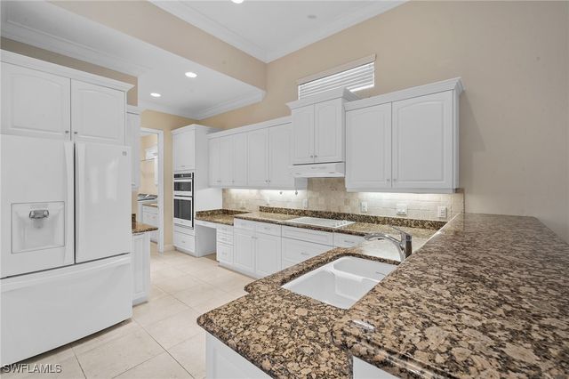 798 97th AVE N, Naples, FL 34108