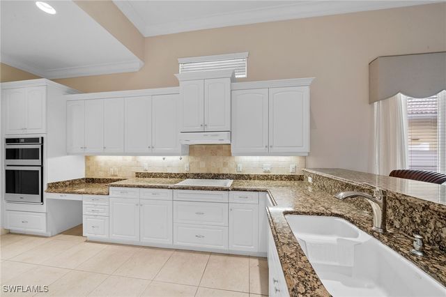 798 97th AVE N, Naples, FL 34108