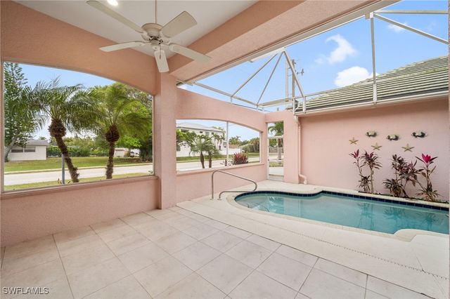 798 97th AVE N, Naples, FL 34108