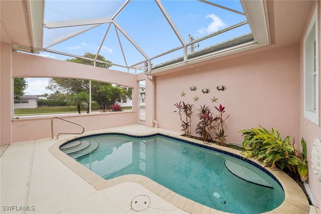 798 97th AVE N, Naples, FL 34108