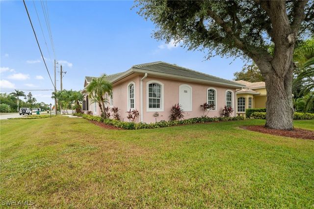 798 97th AVE N, Naples, FL 34108