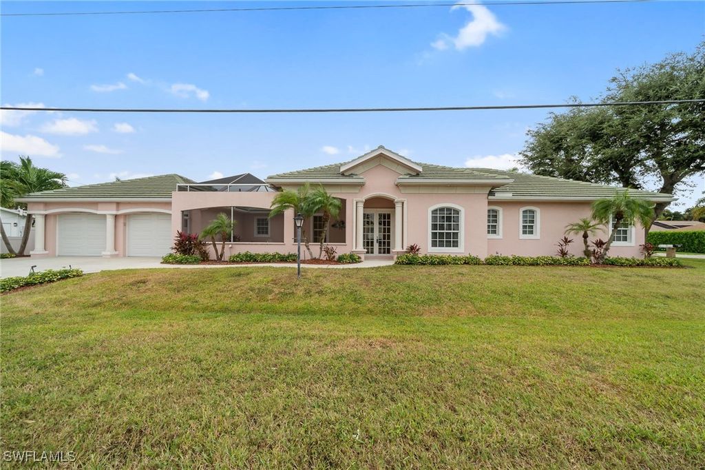 798 97th AVE N, Naples, FL 34108