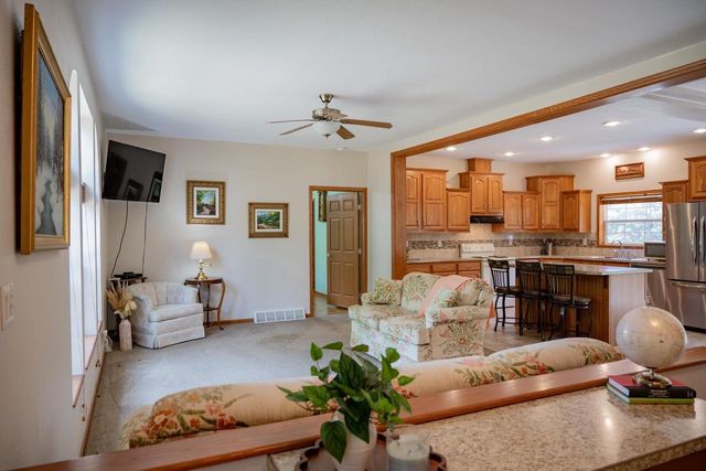 278 Beech Street, Oxford, WI 53952