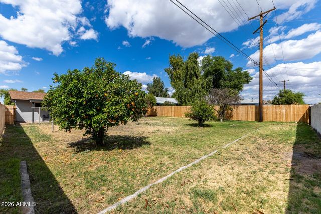 335 S HARRIS Drive, Mesa, AZ 85204